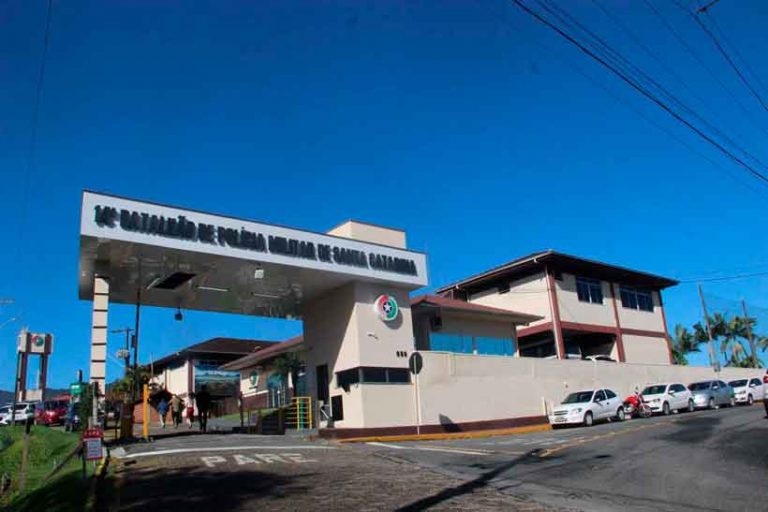 Ato solene marca os 190 anos