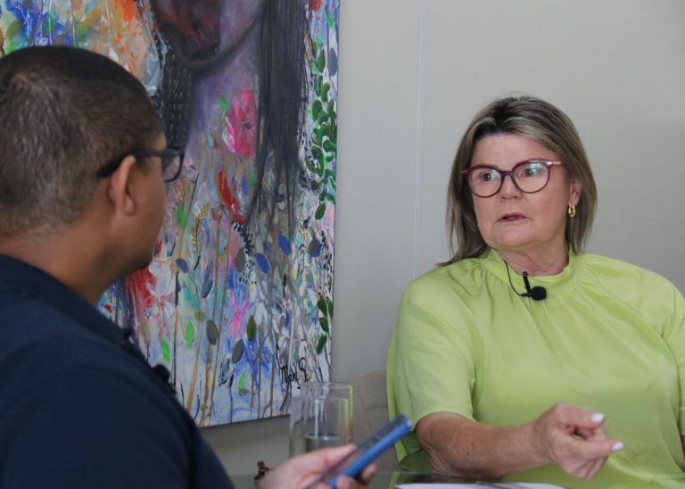 procuradora-da-Mulher-do-Legislativo-vereadora-Professora-Natalia-Lucia-Petry-MDB