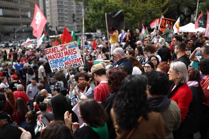 Manifestação em São Paulo contra genocídio
