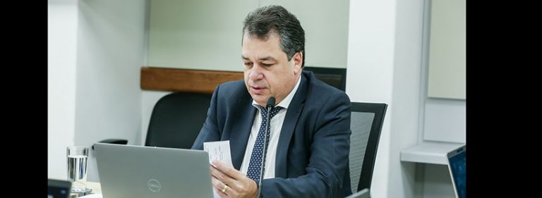 Política
