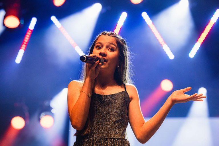 Maitê Rios Martins é finalista do Santa Catarina Canta